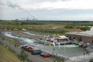 48 - Kanupark am Markkleeberger See_AndreasSchmidt Zukunft und Vergangenheit im Bild: Kanustrecke mit Hintergrund